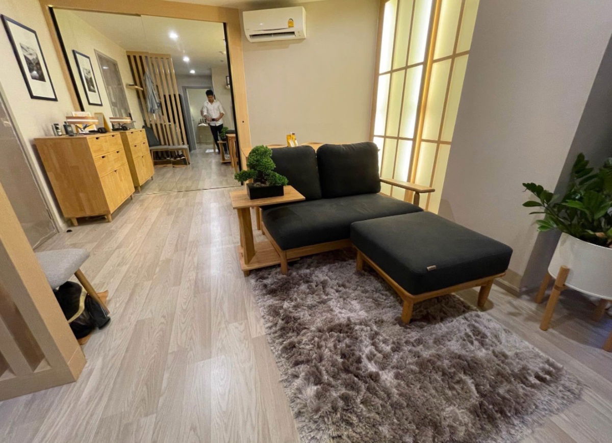 รูป Wow wow wowห้องจิงสวยมากให้เช่า Ideo mobi sukhumvit Eastpoint  1 Bed 1 Bath ห้องนั้งเล่นกว้าง  BTS Bangna  - รูปที่ 2/7