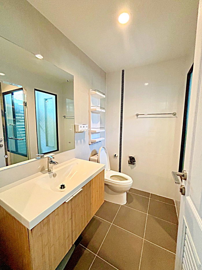 รูป บ้านให้เช่า ภัสสร เพรสทีจ – บางนา สุวรรณภูมิ 201 ตร.ม 4 นอน 3 น้ำ 55,000 เครื่องใช้ฟ้าครบ ห้องสวยพร้อมอยู่  คุณบี โทร 064-146-6445 (R571103) - รูปที่ 20/29
