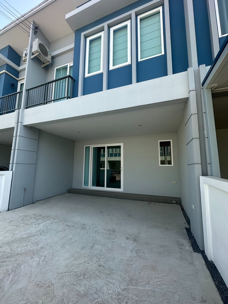 Townhouses for rent : Home For RENT (Khlong 1 Thanyaburi)