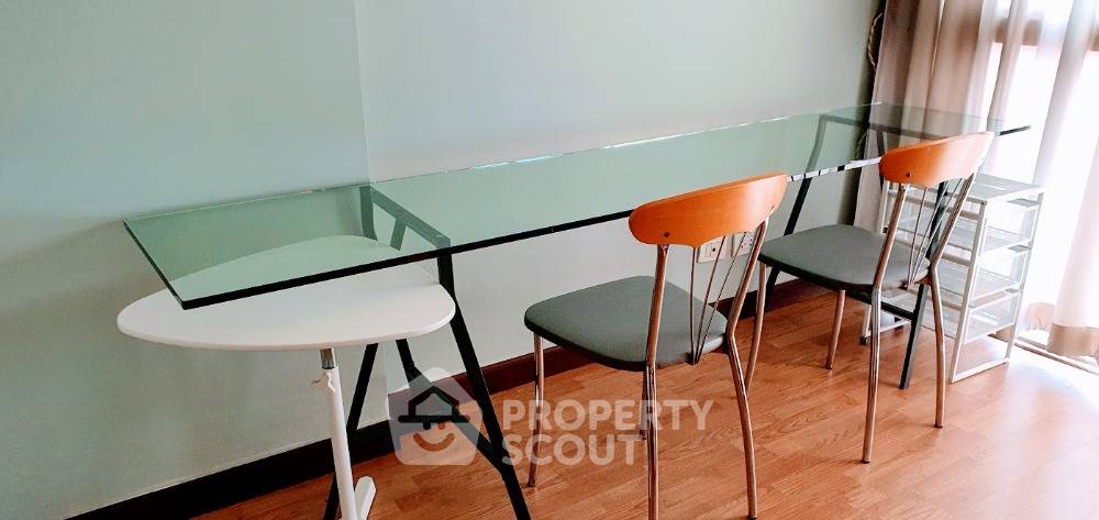 picture 2-BR Condo at The Kris Ratchada 17 near MRT Sutthisan (ID 820841) - 9/10