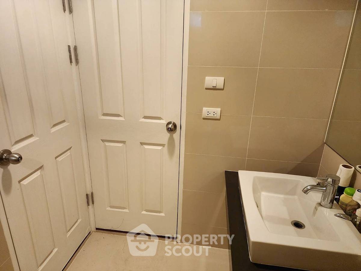 picture 2-BR Condo at Belle Grand Rama 9 near MRT Phra Ram 9 (ID 1164332) - 13/19