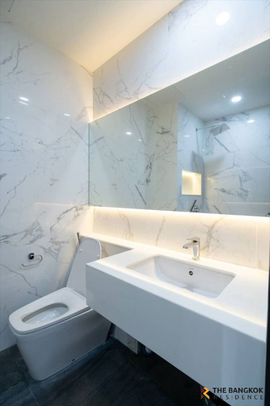 รูป 🩵 Townhouse Sukhumvit 15 🩵 near BTS asoke - รูปที่ 12/16