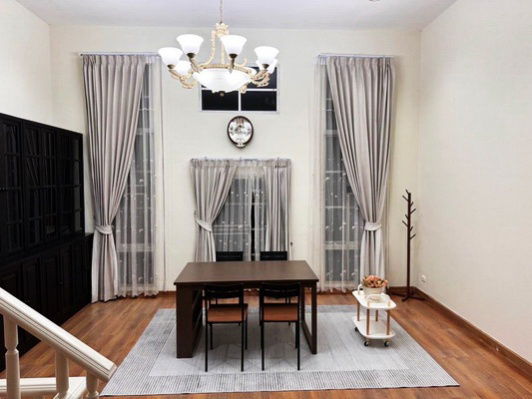 รูป [ให้เช่า] หมู่บ้าน บ้านกลางกรุง สาทร - ถนนเหนือใต้ / 4 ห้องนอน 6 ห้องน้ำ / 25 ตารางวา **50,000** ทาวน์โฮม 4 ชั้นใจกลางสาทร ใกล้บีทีเอสสุรศักดิ์ - รูปที่ 3/7