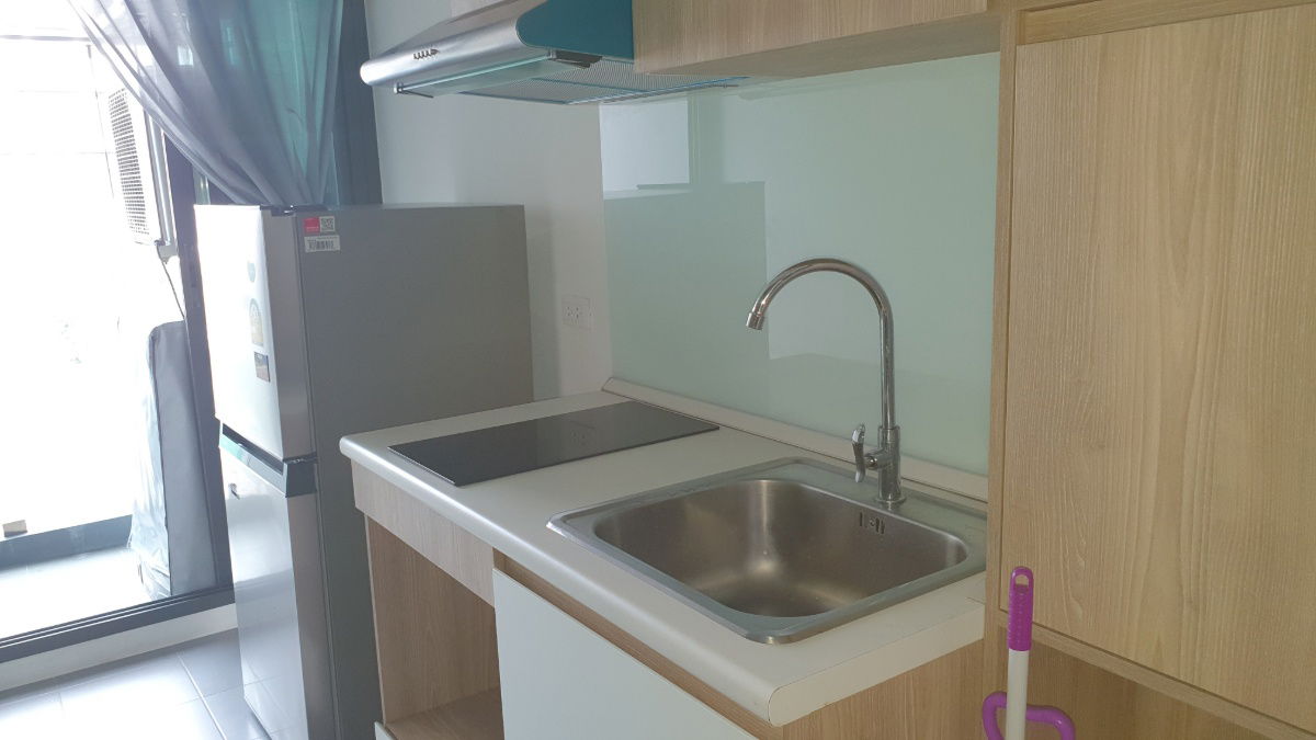 picture For Rent – 1BR Condo with Pool View, 30 sq.m., 5th Floor @ The Excel Hideaway Sukhumvit 71 - 8/9