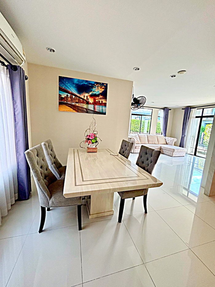 รูป บ้านให้เช่า ภัสสร เพรสทีจ – บางนา สุวรรณภูมิ 201 ตร.ม 4 นอน 3 น้ำ 55,000 เครื่องใช้ฟ้าครบ ห้องสวยพร้อมอยู่  คุณบี โทร 064-146-6445 (R571103) - รูปที่ 7/29