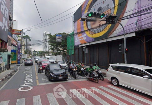 5-BR Townhouse near BTS Ekkamai (ID 2245158)