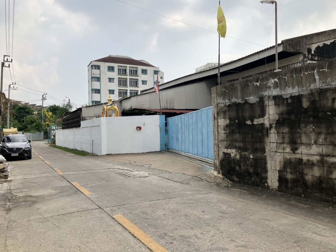 รูป ขายที่ดิน วชิรธรรมสาธิต 18  500 ตรว. พร้อมสิ่งปลูกสร้างในราคาที่ดินเปล่า - รูปที่ 4/4