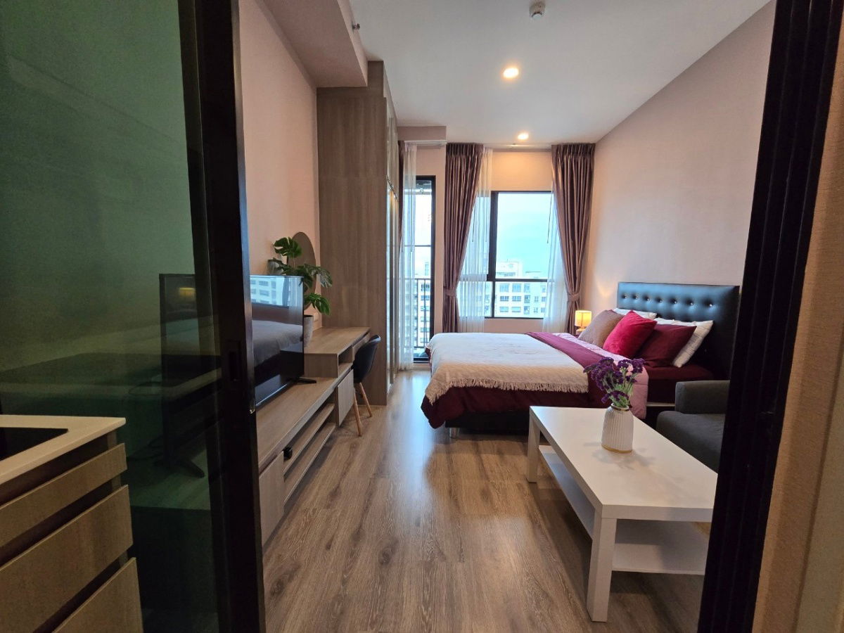 picture Condo for Rent : Knightsbridge Collage Ramkhamhaeng  Schedule a viewing 👉 Line: @propertybkk1 - 9/12