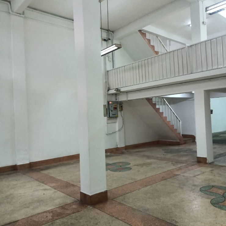 picture For rent | rent 🌈🌟3-unit commercial building, Soi Ratchada 3 (Chinese Embassy), Intersection 3🌈🌟🆔 petcharat789  - 4/10