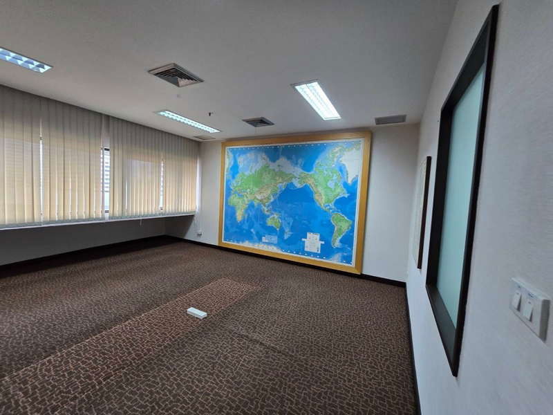 picture For Rent Bangkok Office Ratchadaphisek BTS Asok MRT Sukhumvit BRE24083 - 7/10