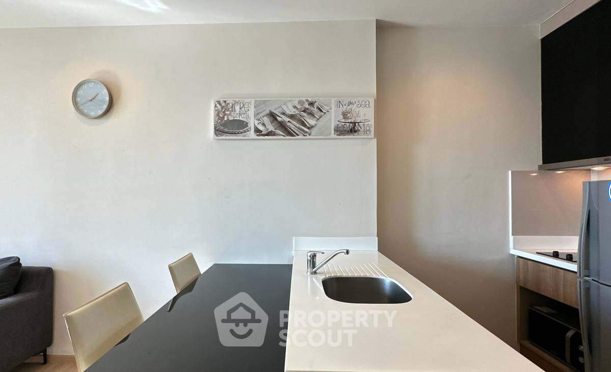 รูป คอนโด 1-ห้องนอน ที่ ริธึ่ม สาทร ใกล้ BTS สะพานตากสิน (ID 1972592) - รูปที่ 4/15