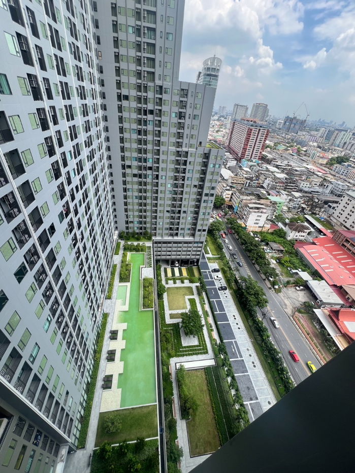 รูป ให้เช่าคอนโด The Livin Ramkhamhaeng คอนโดแต่งครบพร้อมเข้าอยู่เพียง100เมตรถึงInterchangeลำสาลี!! - รูปที่ 7/9