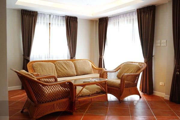 picture FOR RENT DETACHED HOUSE PRACHAUTHIT (EKKAMAI - RAMINTRA) / 3 bedrooms 2 bathrooms / 50 Sqw. 150 Sqm. **45,000** CLOSE TO SISB PRACHAUTHIT - 2/12