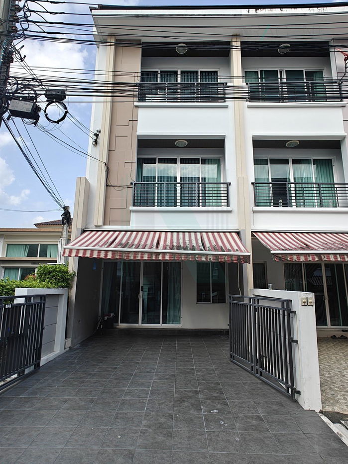 รูป 🚩 ให้เช่าทาวน์เฮาส์ 3 ชั้น บ้านกลางเมือง ลาดพร้าว 71 นาคนิวาส 34 3 ห้องนอน 3 ห้องน้ำ - รูปที่ 1/8
