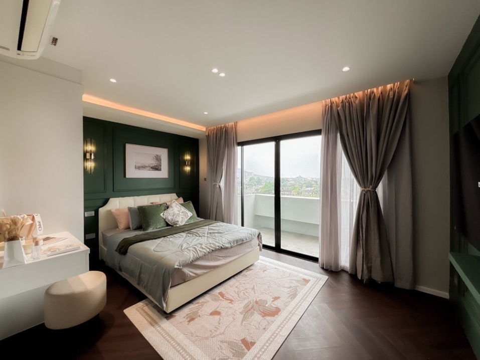 picture  Invest in Chiang Mai's Prime Property with a Million-Dollar View! - 2/12