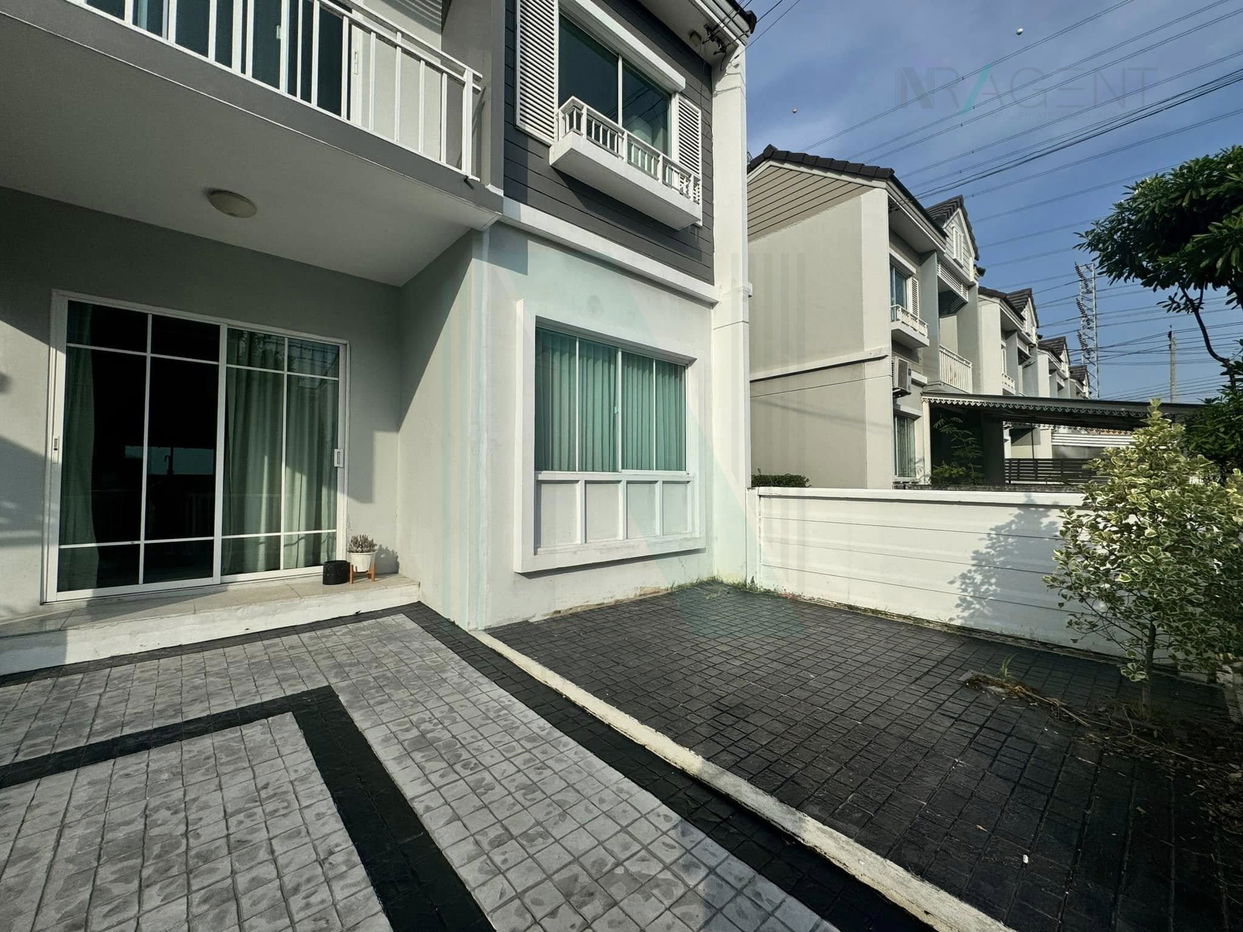 รูป 🔺 ขายทาวน์เฮาส์ โครงการ เดอะ วิลเลจ บางนา กม.8 2 ชั้น 3 ห้องนอน 2 ห้องน้ำ - รูปที่ 1/8