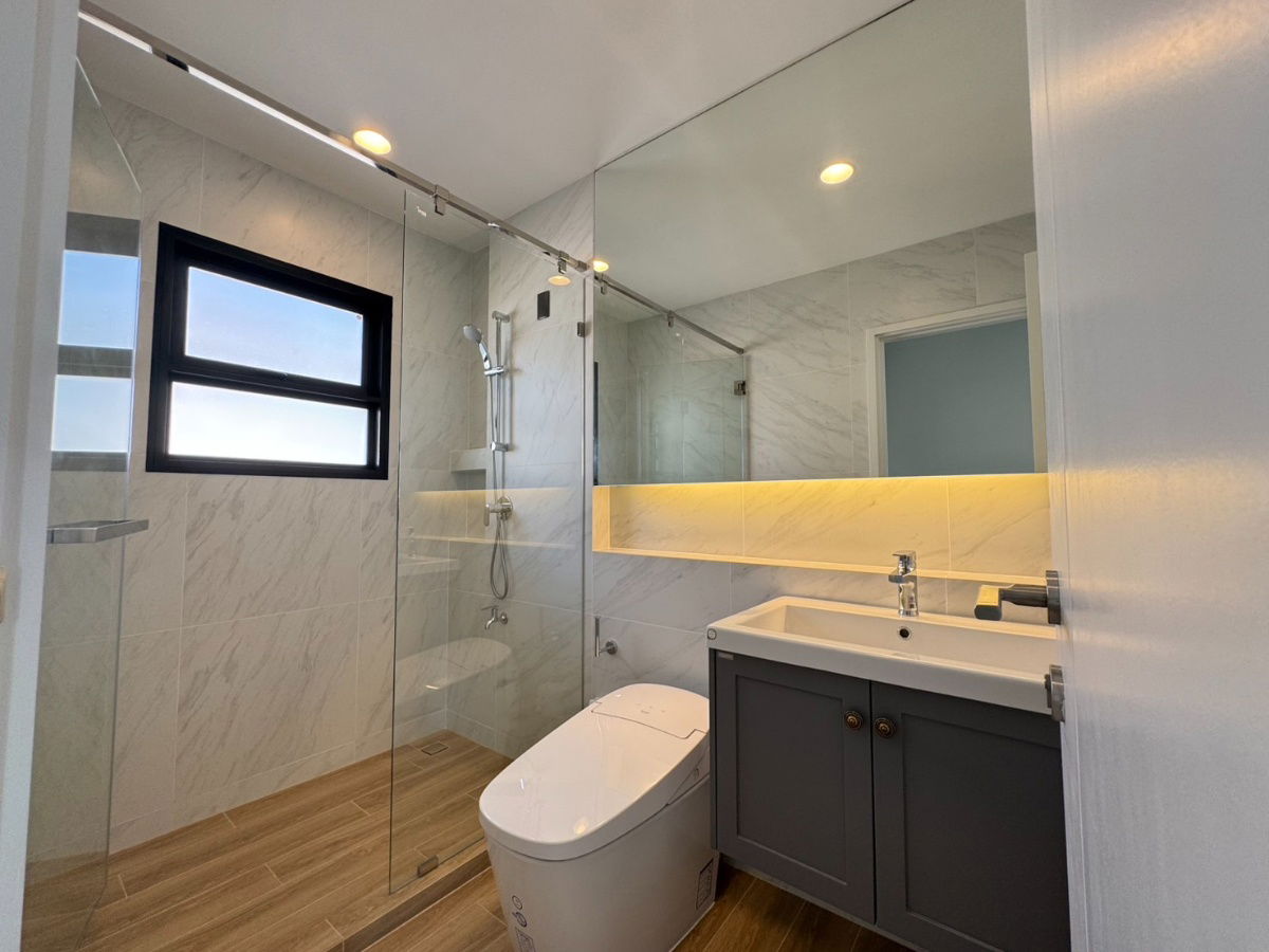 picture Luxury house project near the city, location next to the electric train only 900 m. Starting price 13.99 million baht. SETTHASIRI DONMUANG - 14/16