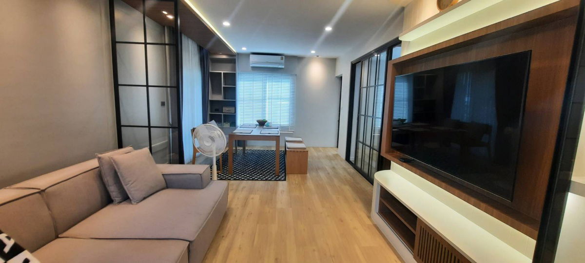 รูป ขายบ้านเดี่ยว 2ชั้น 52ตร.ว ม.สิวลี ศรีนครินทร์-ร่มเกล้า ตกแต่งบิ๊วอินแล้วทั้งหลัง ทุอย่างครบ พร้อมเข้าอยู่ได้เลย ทำเลดีมากใก้ลรถไฟฟ้า2สาย - รูปที่ 2/13