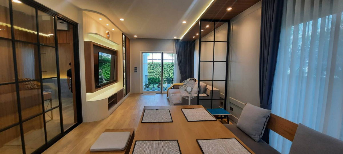 รูป ขายบ้านเดี่ยว 2ชั้น 52ตร.ว ม.สิวลี ศรีนครินทร์-ร่มเกล้า ตกแต่งบิ๊วอินแล้วทั้งหลัง ทุอย่างครบ พร้อมเข้าอยู่ได้เลย ทำเลดีมากใก้ลรถไฟฟ้า2สาย - รูปที่ 1/13