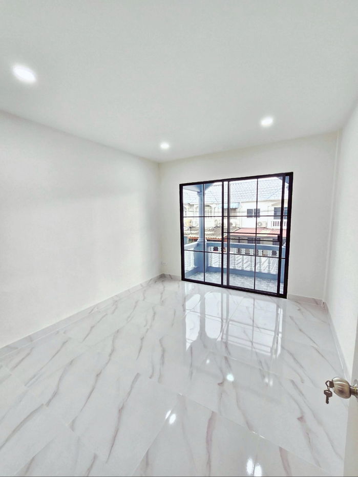 รูป หมู่บ้านอยู่เจริญ4 ซ.1 [ ต.ลาดสวาย อ.ลำลูกกา จ.ปทุมธานี ] - รูปที่ 10/12