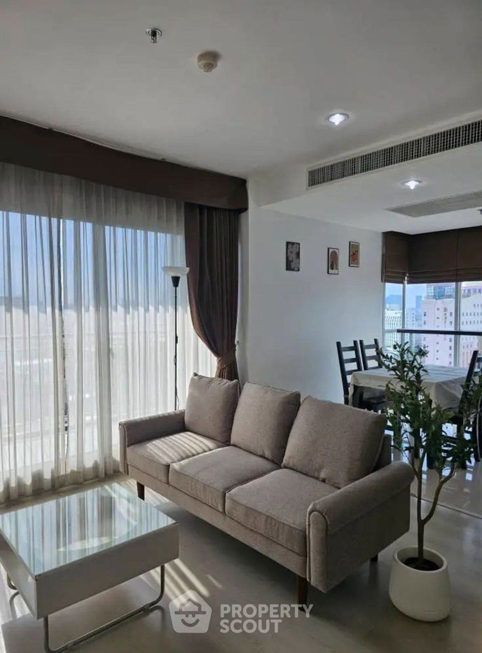 picture 2-BR Condo at Life Ratchadapisek near MRT Huai Khwang (ID 2245053) - 1/6