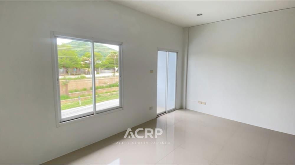 picture Shop House/Home Office for Sale in Hua Hin Ref no.  00158914 - 11/11