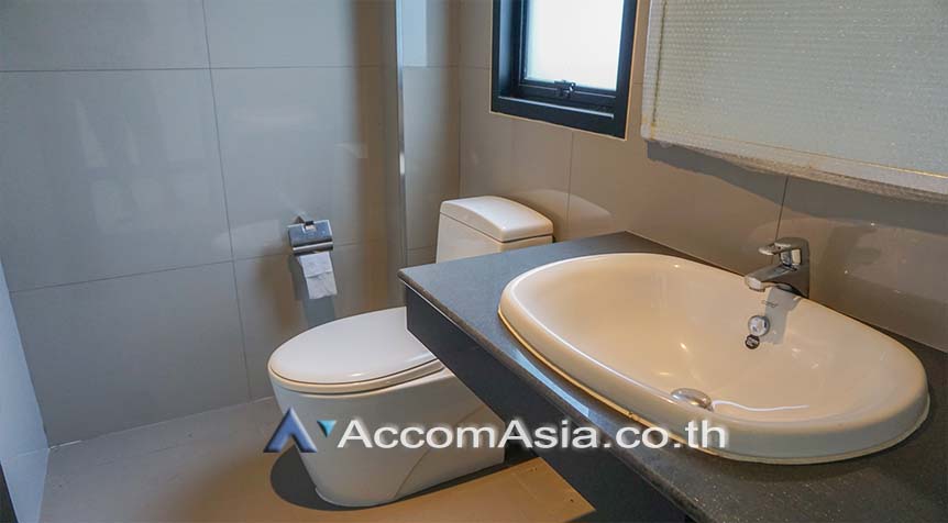 รูป 🔼🔽 AccomA 📩 Modern townhouse with natural light in Sathorn, Bangkok (AA27149) - รูปที่ 3/10