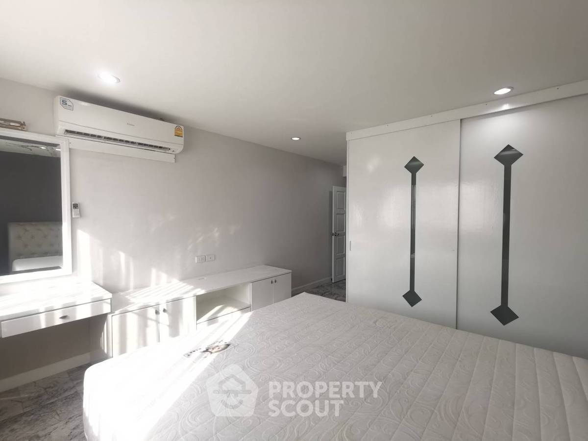 รูป คอนโด 3-ห้องนอน ที่ รอยัล คาสเซอร์ สุขุมวิท ใกล้ BTS พร้อมพงษ์ (ID 513628) - รูปที่ 11/18