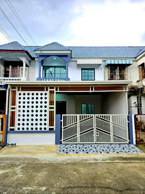 ขายทาวน์โฮม : หมู่บ้านอยู่เจริญ4 ซ.1 [ ต.ลาดสวาย อ.ลำลูกกา จ.ปทุมธานี ]