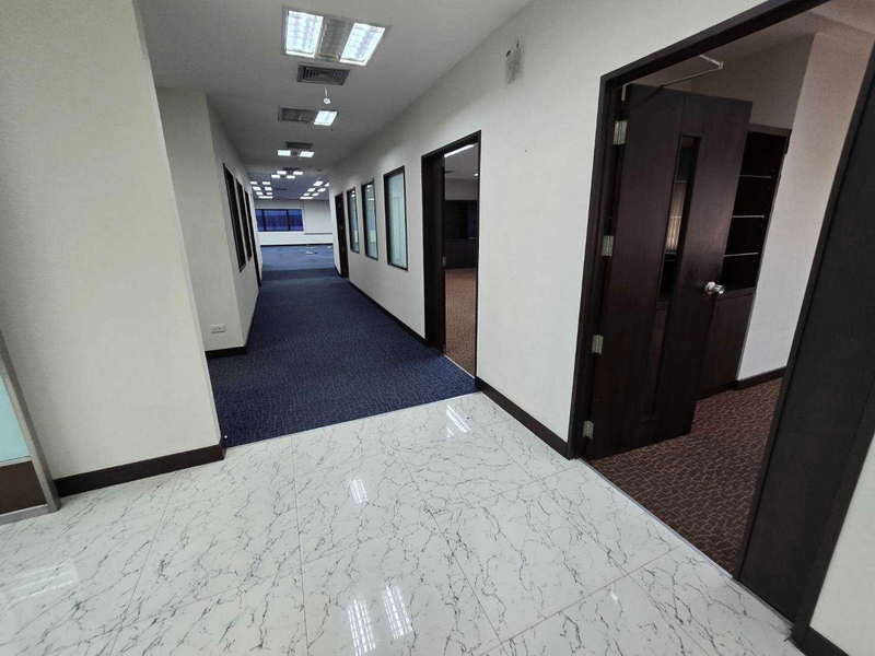 picture For Rent Bangkok Office Ratchadaphisek BTS Asok MRT Sukhumvit BRE24083 - 2/10