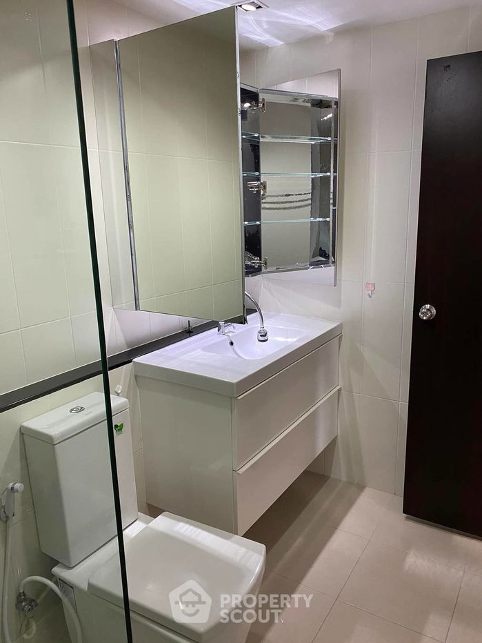 picture 2-BR Condo at Knightsbridge Bearing near BTS Bearing (ID 696995) - 2/21