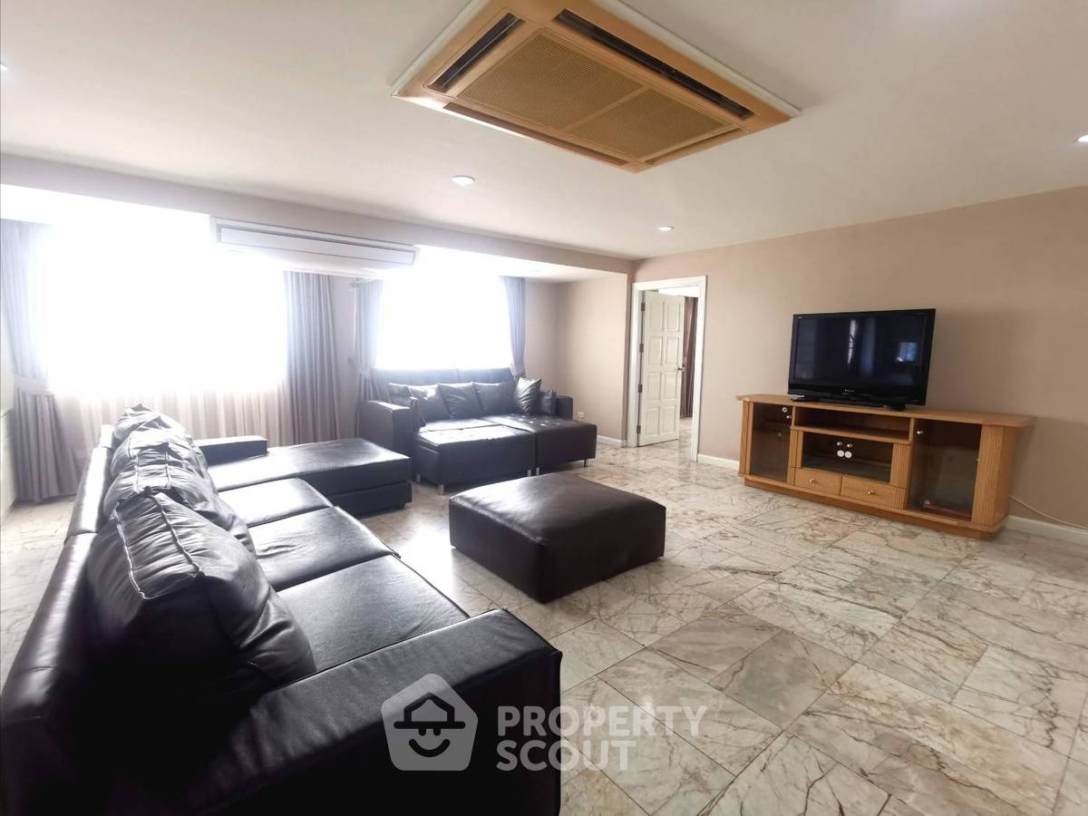 รูป คอนโด 3-ห้องนอน ที่ รอยัล คาสเซอร์ สุขุมวิท ใกล้ BTS พร้อมพงษ์ (ID 513628) - รูปที่ 1/18