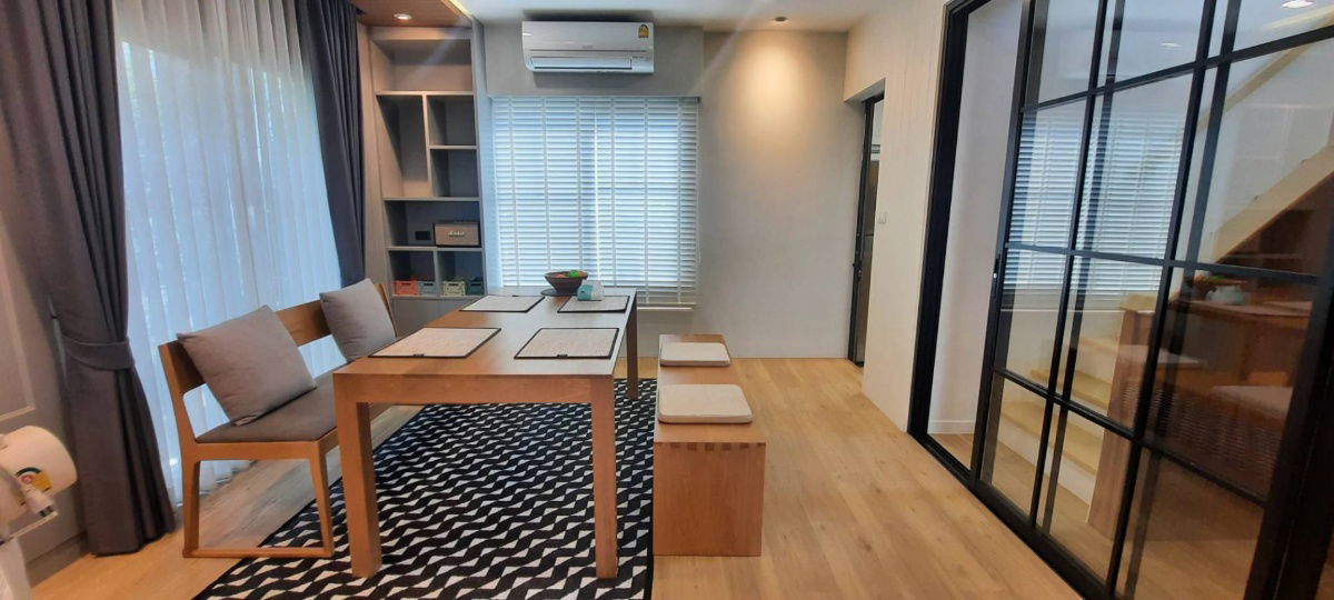 รูป ขายบ้านเดี่ยว 2ชั้น 52ตร.ว ม.สิวลี ศรีนครินทร์-ร่มเกล้า ตกแต่งบิ๊วอินแล้วทั้งหลัง ทุอย่างครบ พร้อมเข้าอยู่ได้เลย ทำเลดีมากใก้ลรถไฟฟ้า2สาย - รูปที่ 6/13