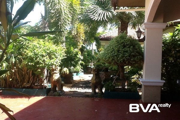 picture Siam Gardens house for sale East Pattaya, 4 bedrooms , 4 bathrooms, Siam Country Club golf course Rd.  - 10/32