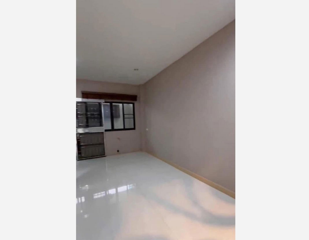 picture Call : 096-943-6200 Midtown Thasala - 2/11