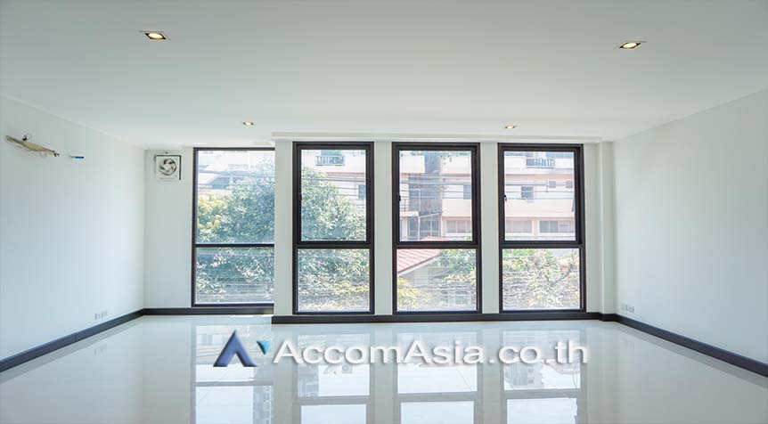 รูป 🔼🔽 AccomA 📩 Modern townhouse with natural light in Sathorn, Bangkok (AA27149) - รูปที่ 7/10