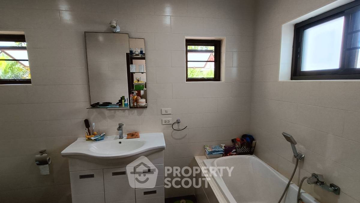 รูป วิลล่า 3-ห้องนอน ใกล้ หาดชะอำเหนือ (ID 992912) - รูปที่ 9/37