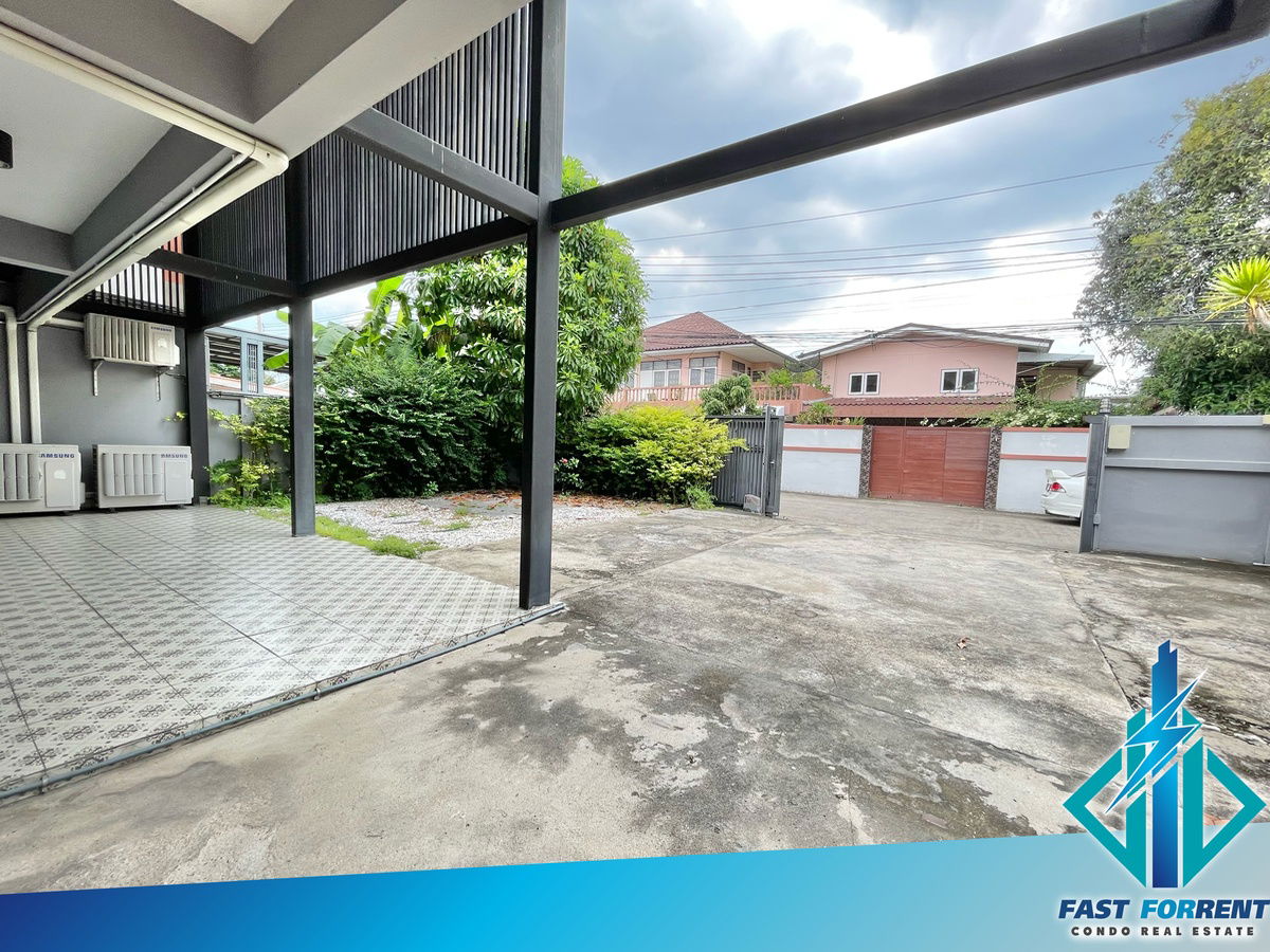 picture #Single-family home in Ladprao, Chokchai 4, with parking for 8 cars! 🔥🔥Code 28032🔥🔥 - 3/19