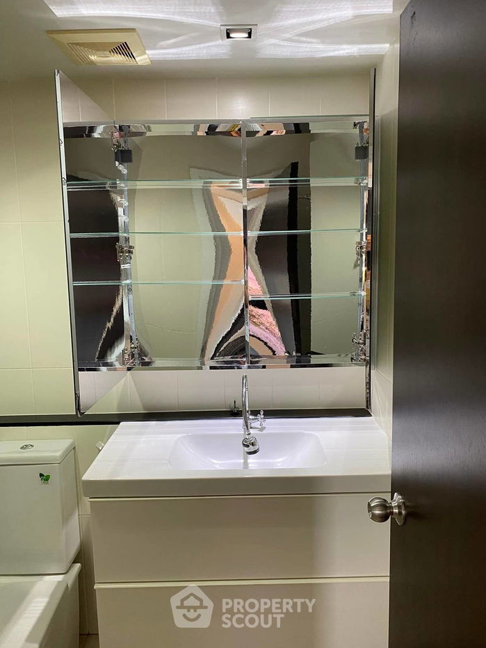 picture 2-BR Condo at Knightsbridge Bearing near BTS Bearing (ID 696995) - 8/21