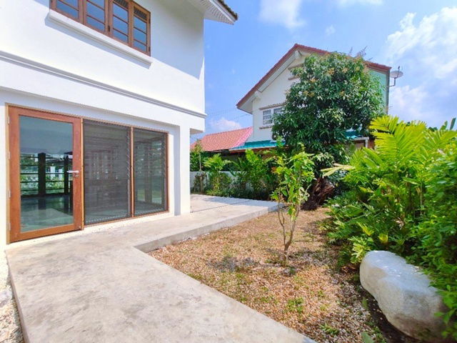 รูป ให้เช่า บ้านเดี่ยว 2ชั้น ตลาดยิ่งเจริญทรัพย์ นิคมลาดกระบัง 5.8 กม. รร.เซนต์มารีอา มีนบุรี 1.8กม.3นอน 2น้ำ - รูปที่ 6/8