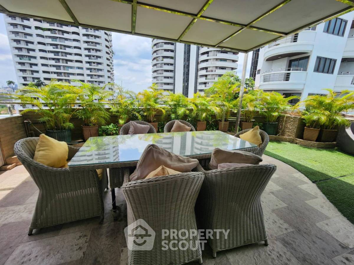 picture 2-BR Condo at Floraville Condominium near ARL Hua Mak (ID 2244266) - 12/19