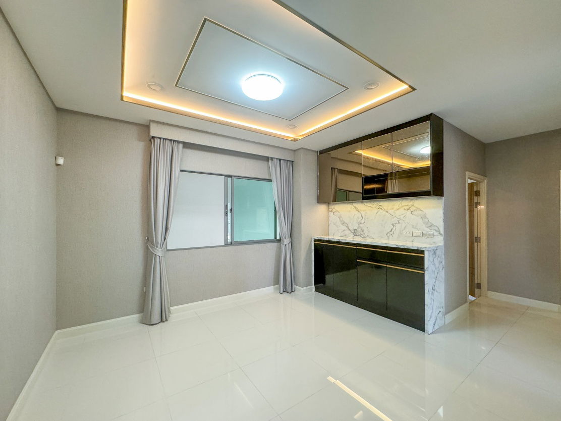 picture Perfect Place Rangsit-BangpoonExpressway  - 9/18