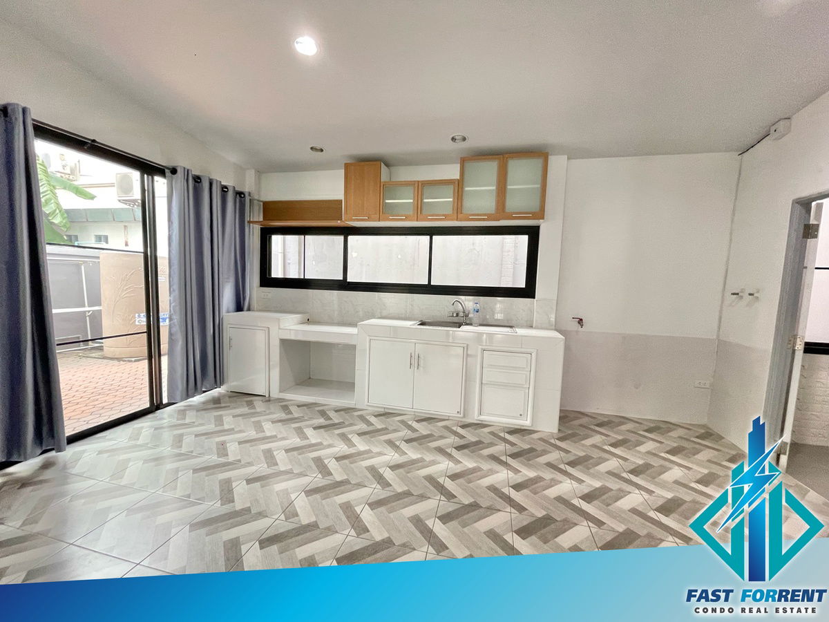picture #Single-family home in Ladprao, Chokchai 4, with parking for 8 cars! 🔥🔥Code 28032🔥🔥 - 7/19