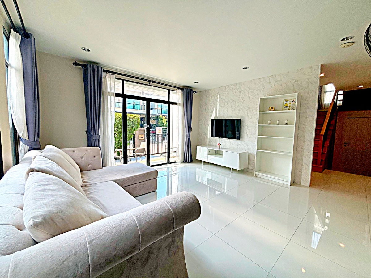 รูป บ้านให้เช่า ภัสสร เพรสทีจ – บางนา สุวรรณภูมิ 201 ตร.ม 4 นอน 3 น้ำ 55,000 เครื่องใช้ฟ้าครบ ห้องสวยพร้อมอยู่  คุณบี โทร 064-146-6445 (R571103) - รูปที่ 6/29