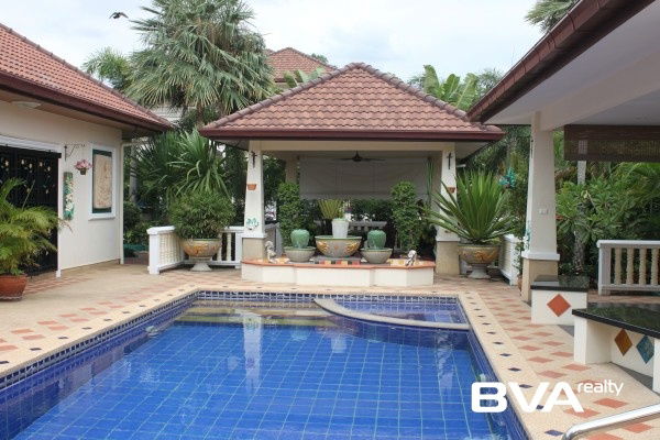 picture Siam Gardens house for sale East Pattaya, 4 bedrooms , 4 bathrooms, Siam Country Club golf course Rd.  - 1/32