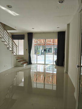 🔺 ให้เช่าทาวน์เฮาส์ 3 ชั้น บ้านกลางเมือง ลาดพร้าว 71 นาคนิวาส 34 3 ห้องนอน 3 ห้องน้ำ