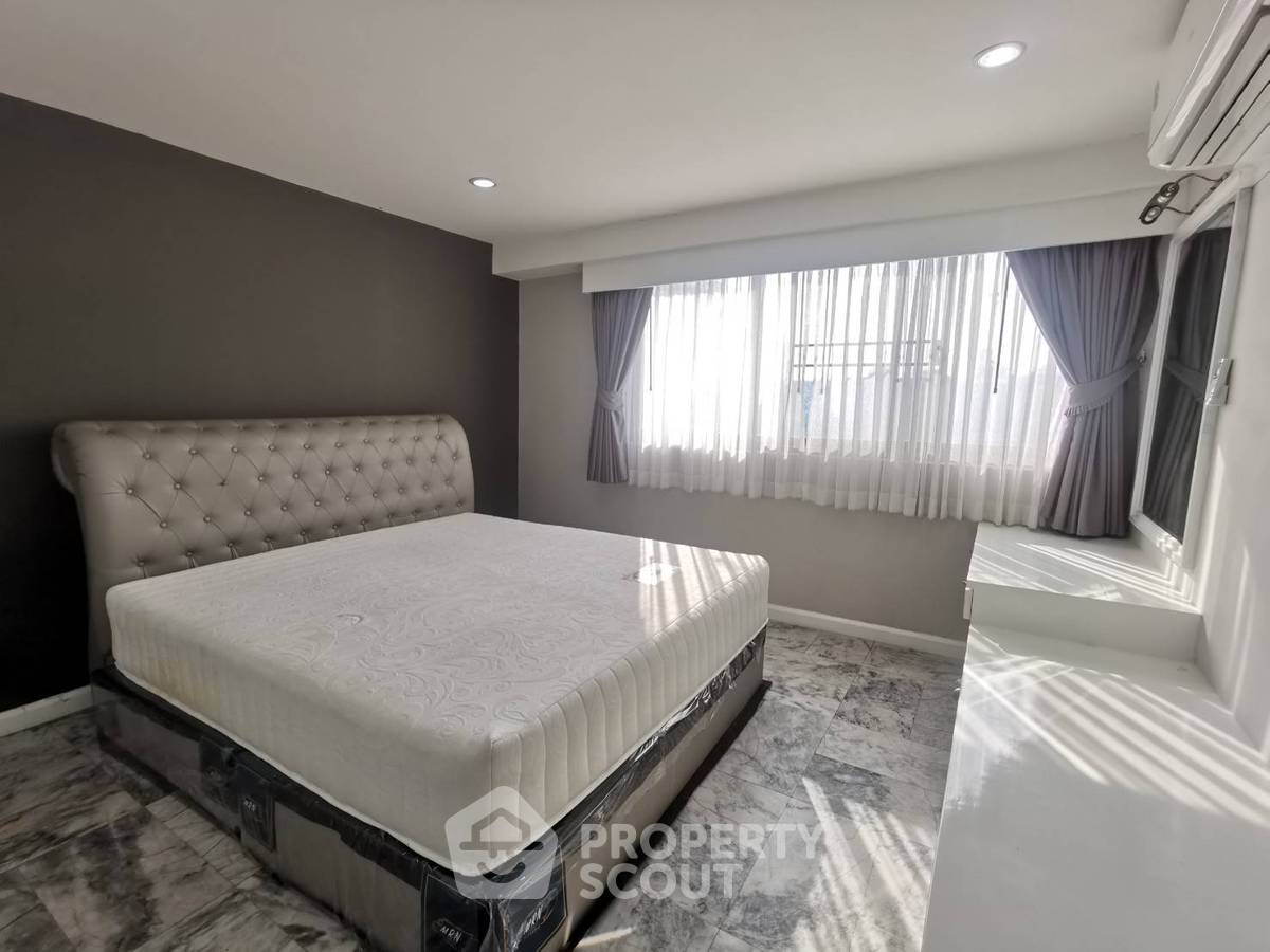 รูป คอนโด 3-ห้องนอน ที่ รอยัล คาสเซอร์ สุขุมวิท ใกล้ BTS พร้อมพงษ์ (ID 513628) - รูปที่ 10/18