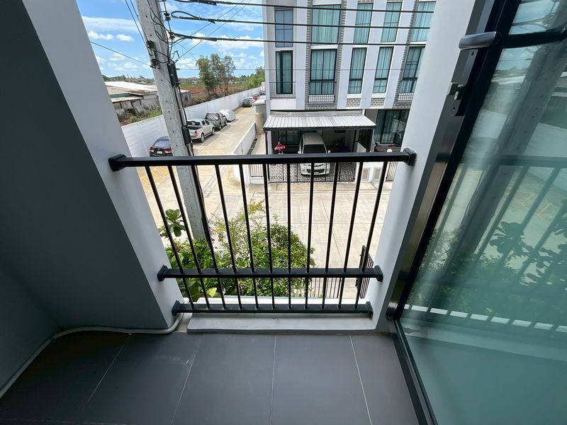 รูป ✨✨✨ชีวาโฮม สุขสวัสดิ์ - ประชาอุทิศ🔥 ทาวน์โฮมหลังมุม สไตล์ Modern Loft ฟรีโอน! 🔥  🏠  - รูปที่ 8/15