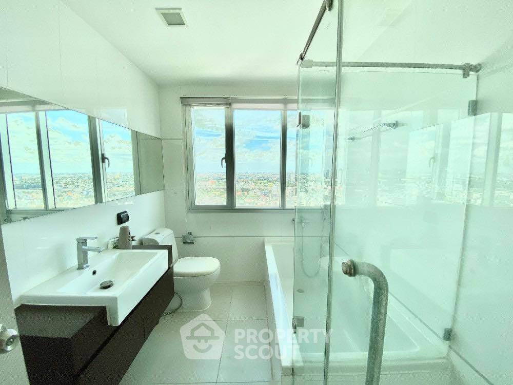 picture 2-BR Condo at Thru Thonglor in Bang Kapi (ID 1581375) - 13/17