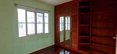 Houses for sale Bangkok : Sale Mantana Village (Bangna-Wongwaen) 